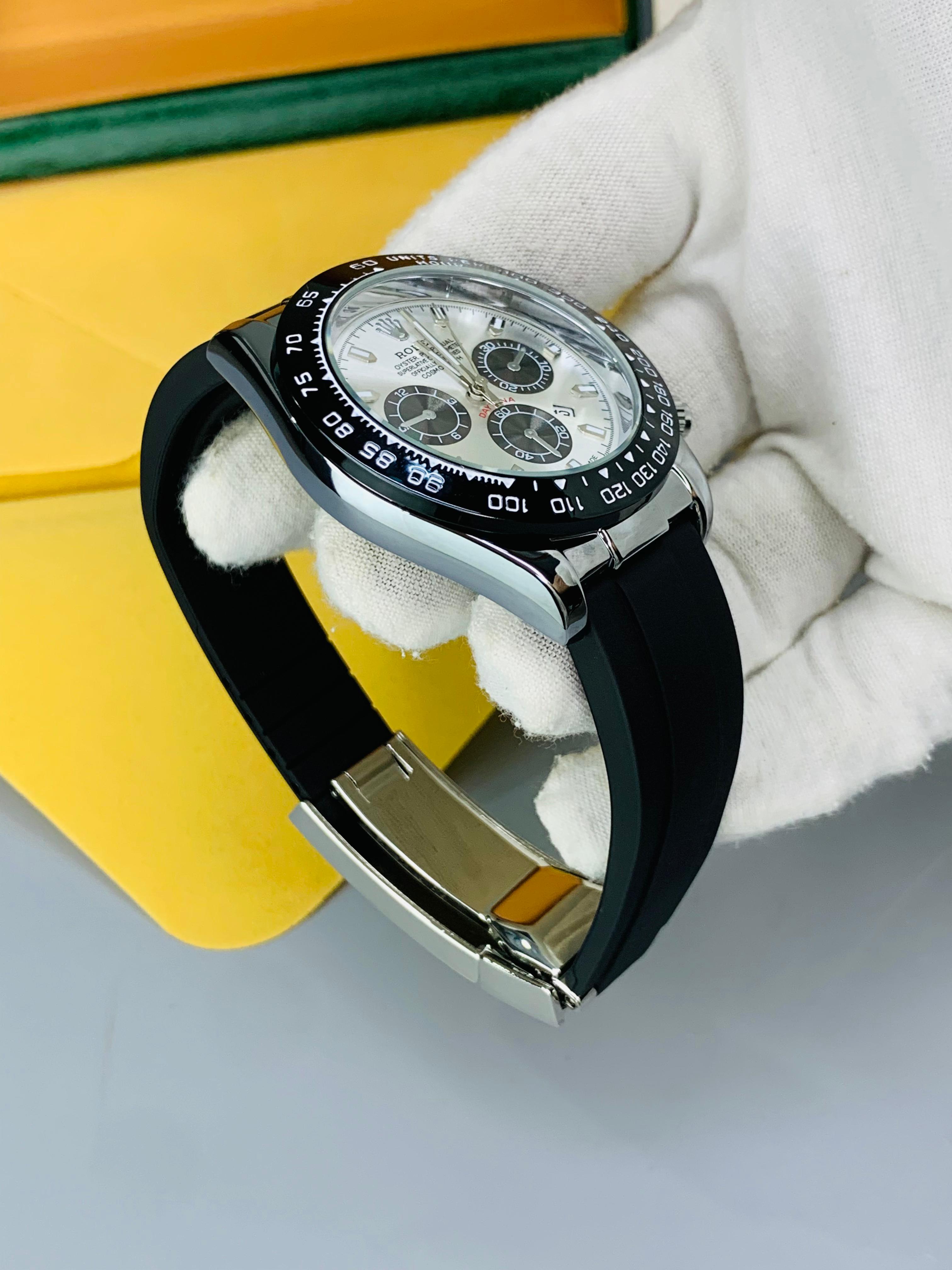 ROLEX DAYTONA WHITE DIAL