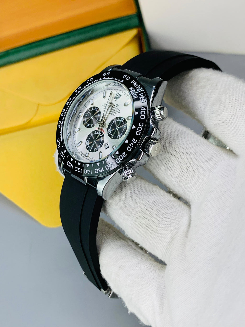 ROLEX DAYTONA WHITE DIAL