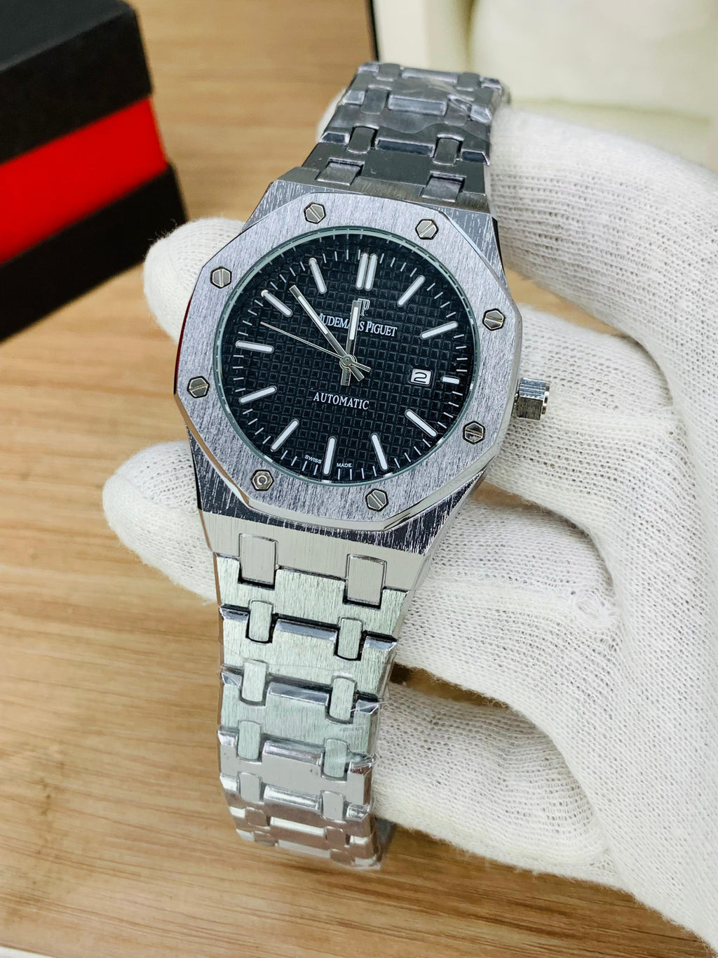 AUDEMARS PIGUET BLACK COLOUR
