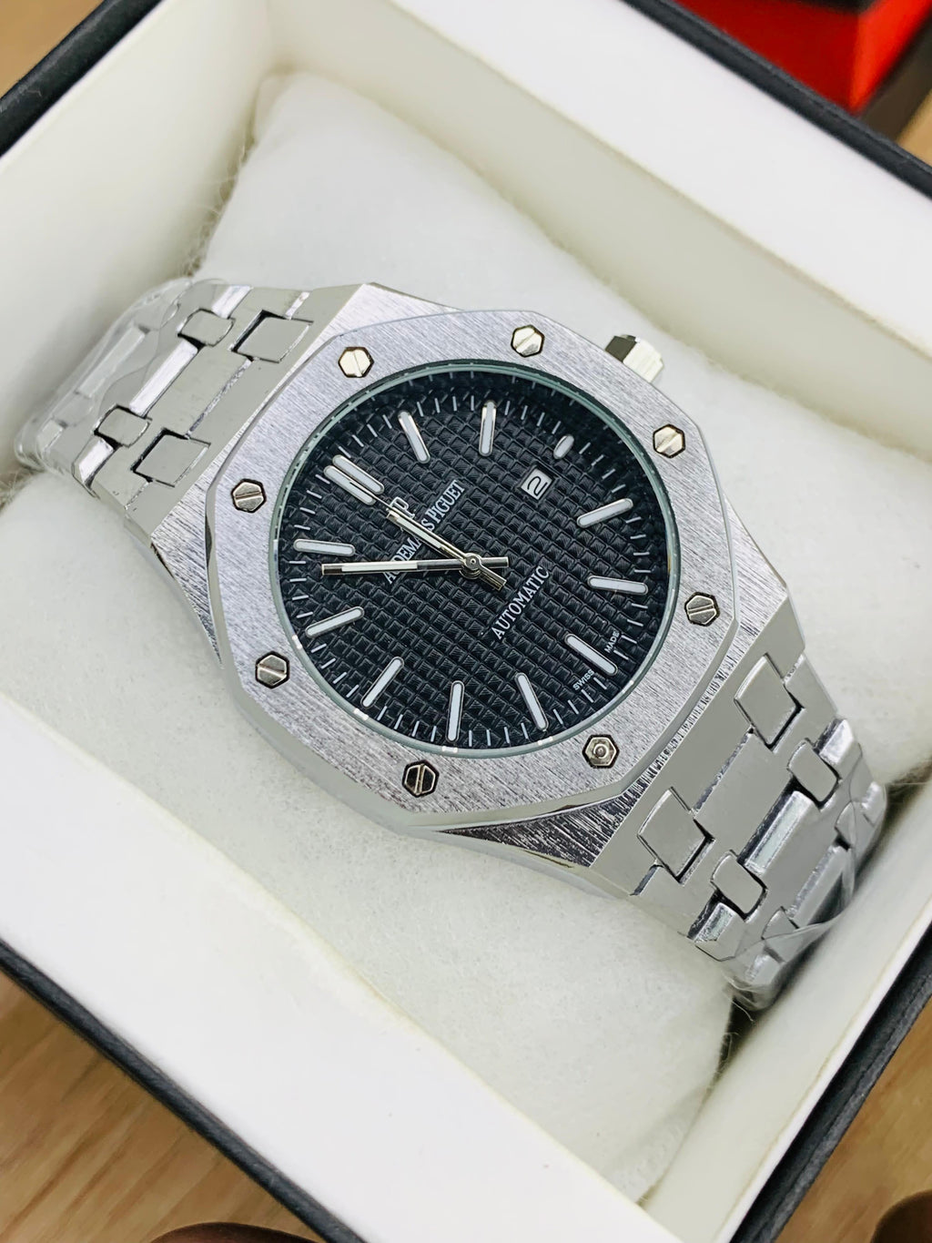 AUDEMARS PIGUET BLACK COLOUR