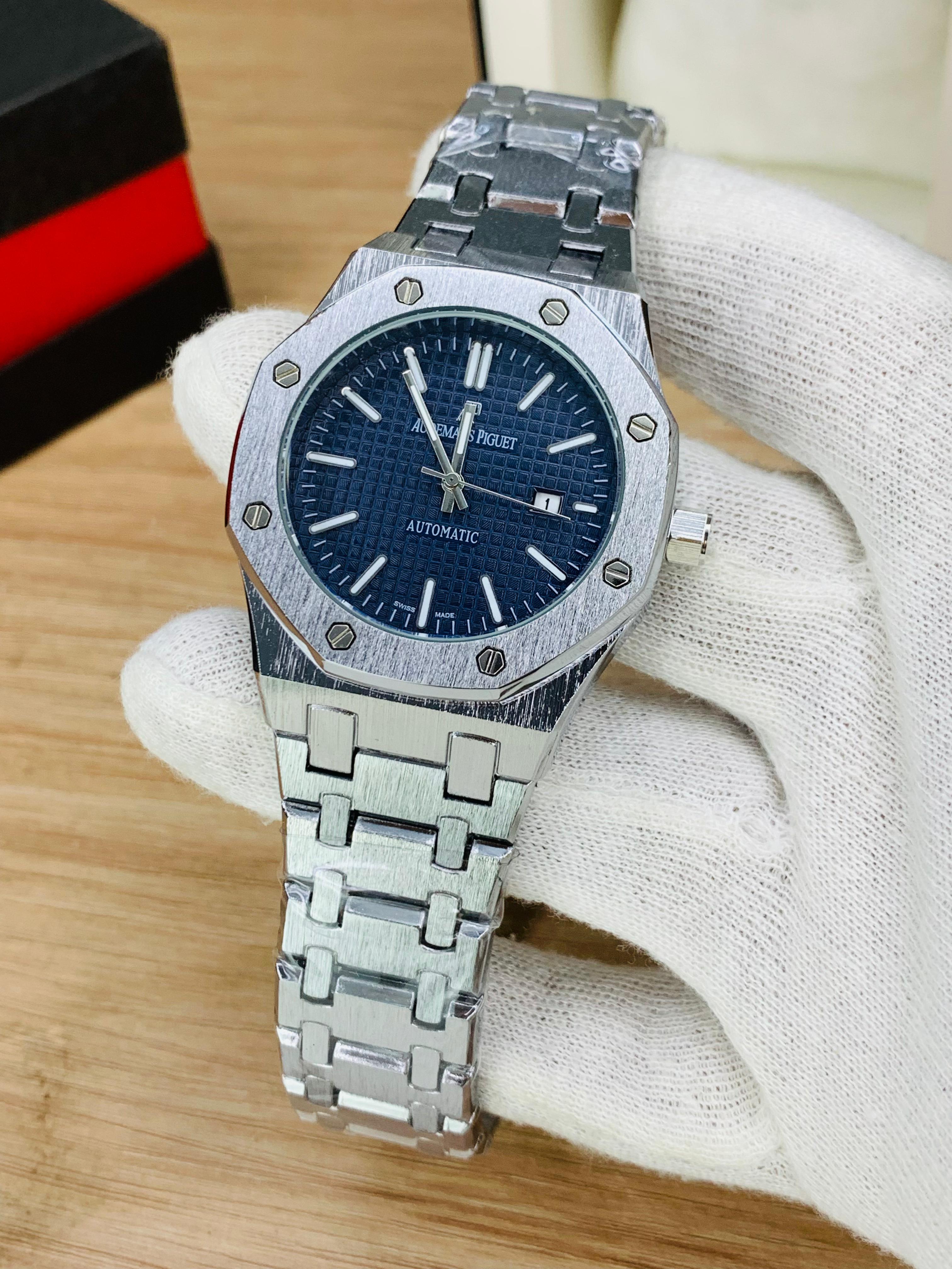 AUDEMARS PIGUET BLUE COLOUR